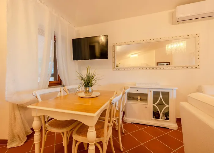 Esmerea Portocervo Con Piscina Privata ,jacuzi E Sauna