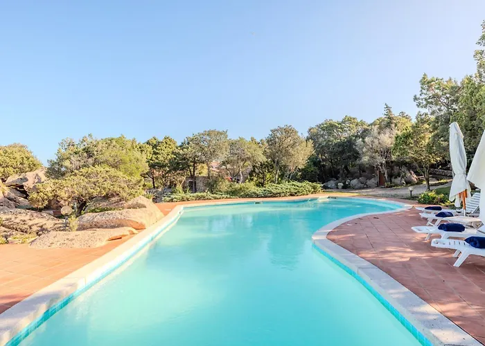 Esmerea Portocervo Con Piscina Privata ,jacuzi E Sauna Porto Cervo