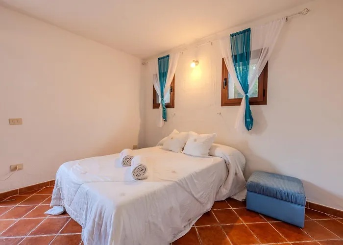 Esmerea Portocervo Con Piscina Privata ,jacuzi E Sauna