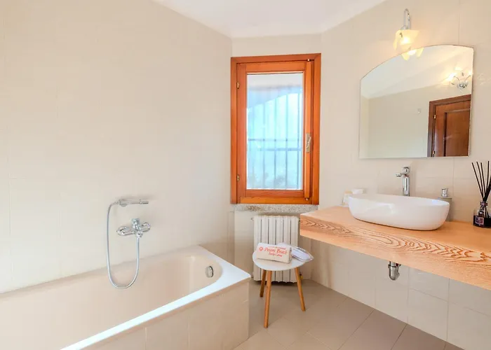 Esmerea Portocervo Con Piscina Privata ,jacuzi E Sauna Porto Cervo